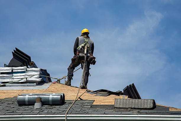 Professional Gutter Installation technician working in Rudd, IA